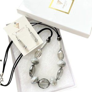 VINMOD Designs Repurposed Vintage Crystal & Ceramic Necklace Earring Set 30"
